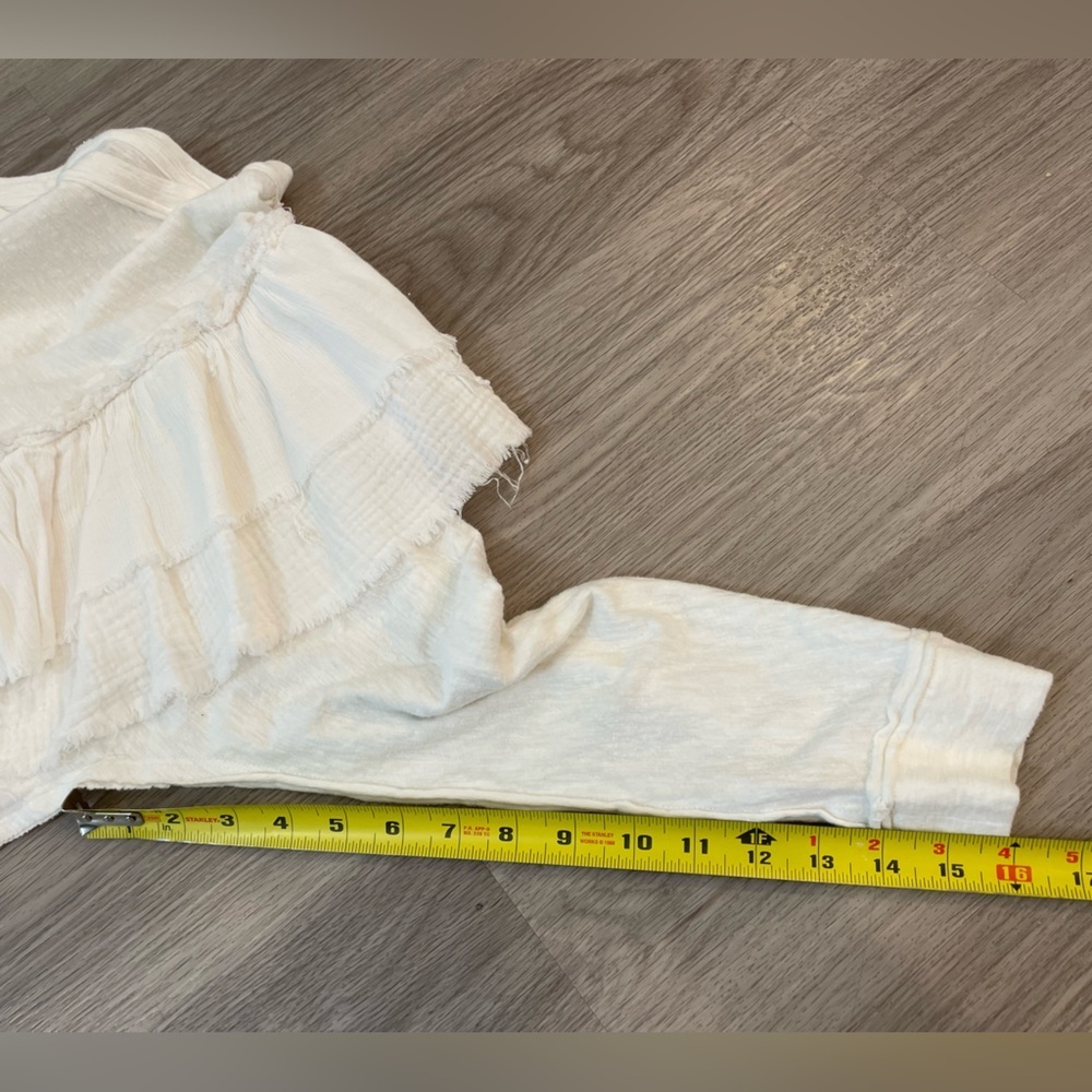 VICI - Amazing Oversized White Sweater with Boho layered Sleeves and raw seams. - Picture 8 of 10